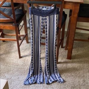 Blue and Cream patterned Boho pants Size M